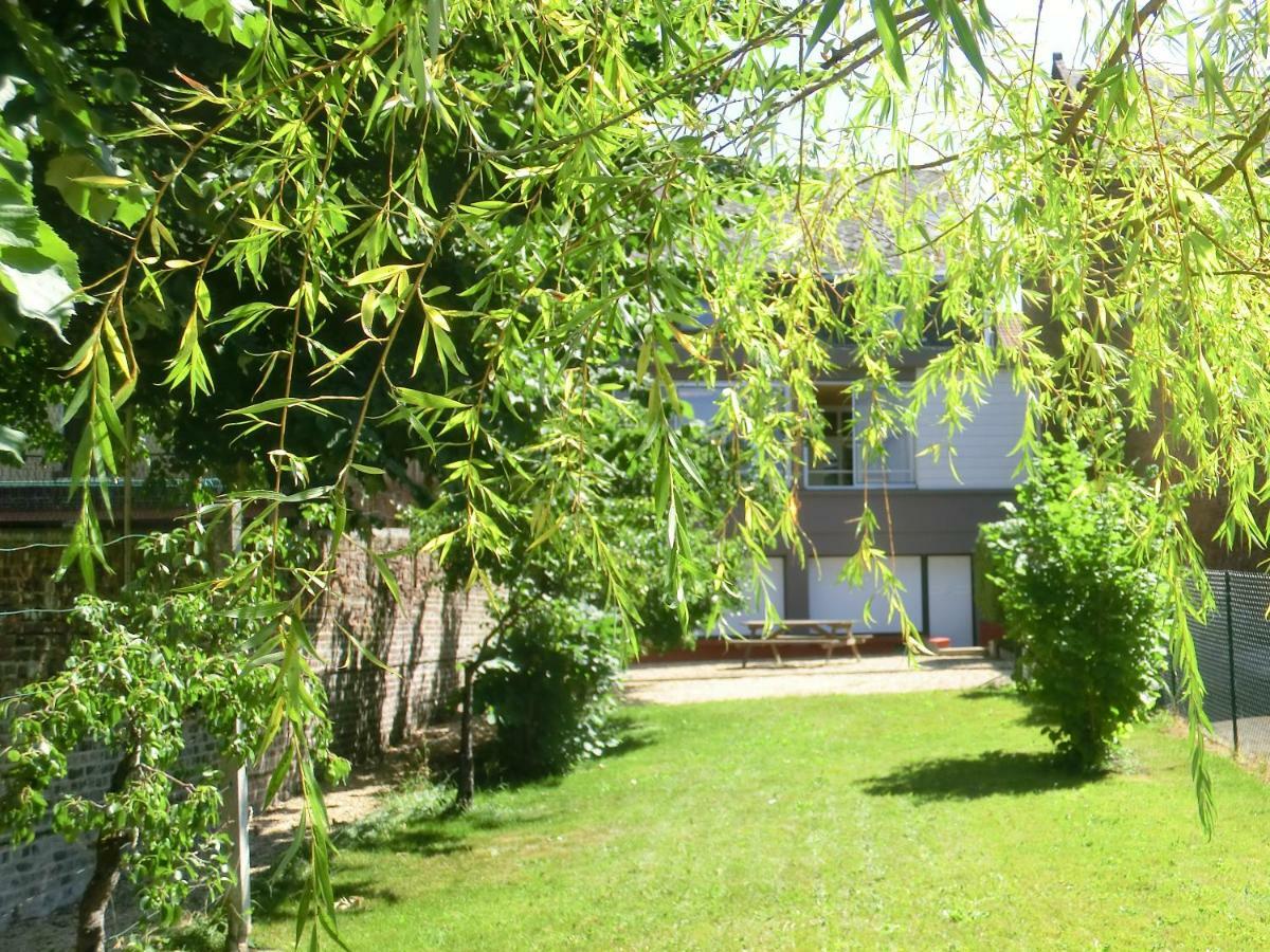 Le Gite Du Familistere Guise Exterior photo